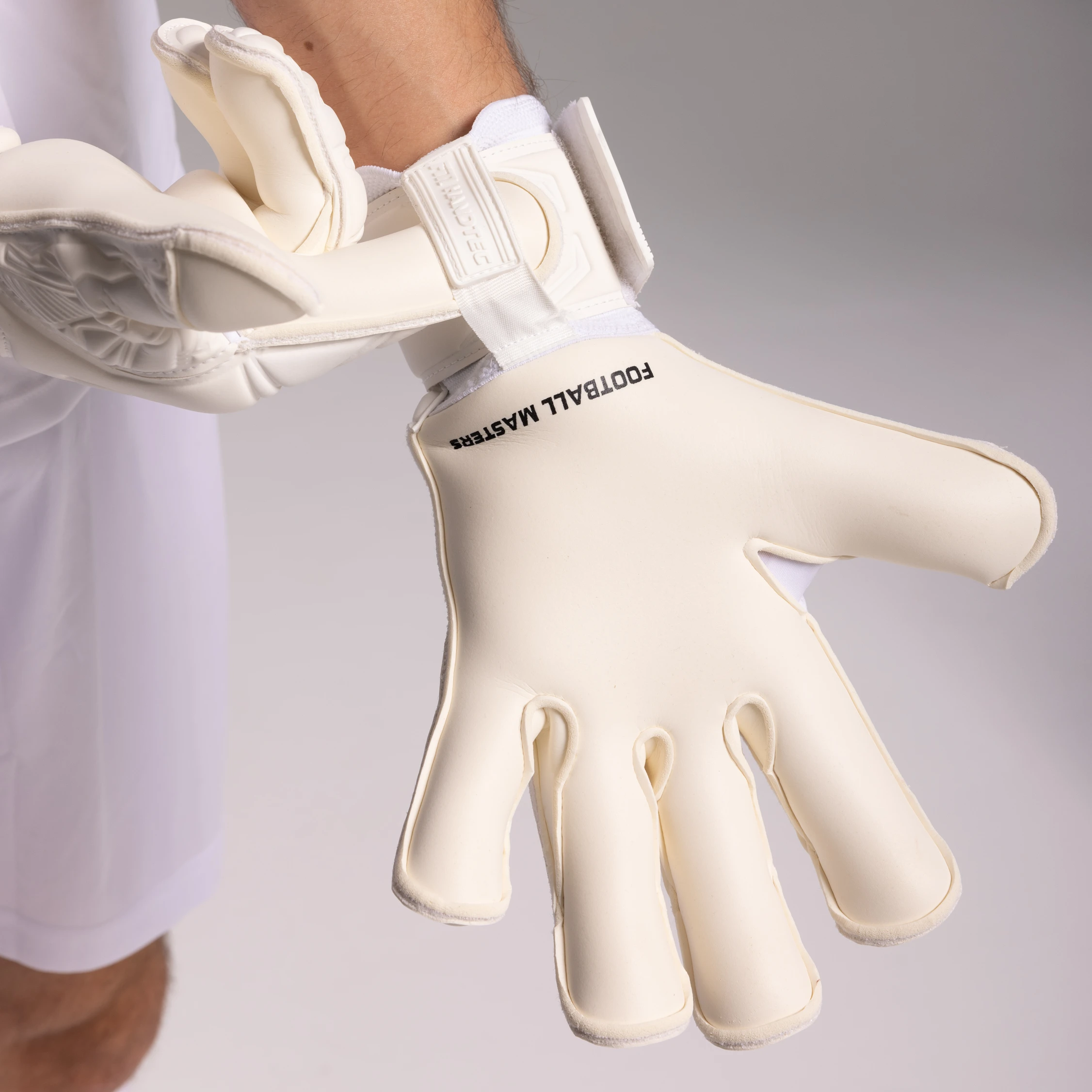 Invictus X ALL WHITE 5/9