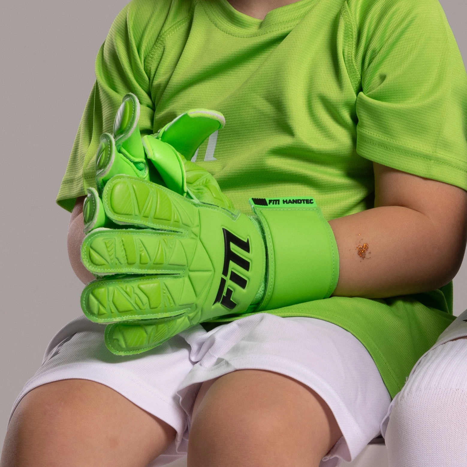 Invictus X Junior LIME  7/9