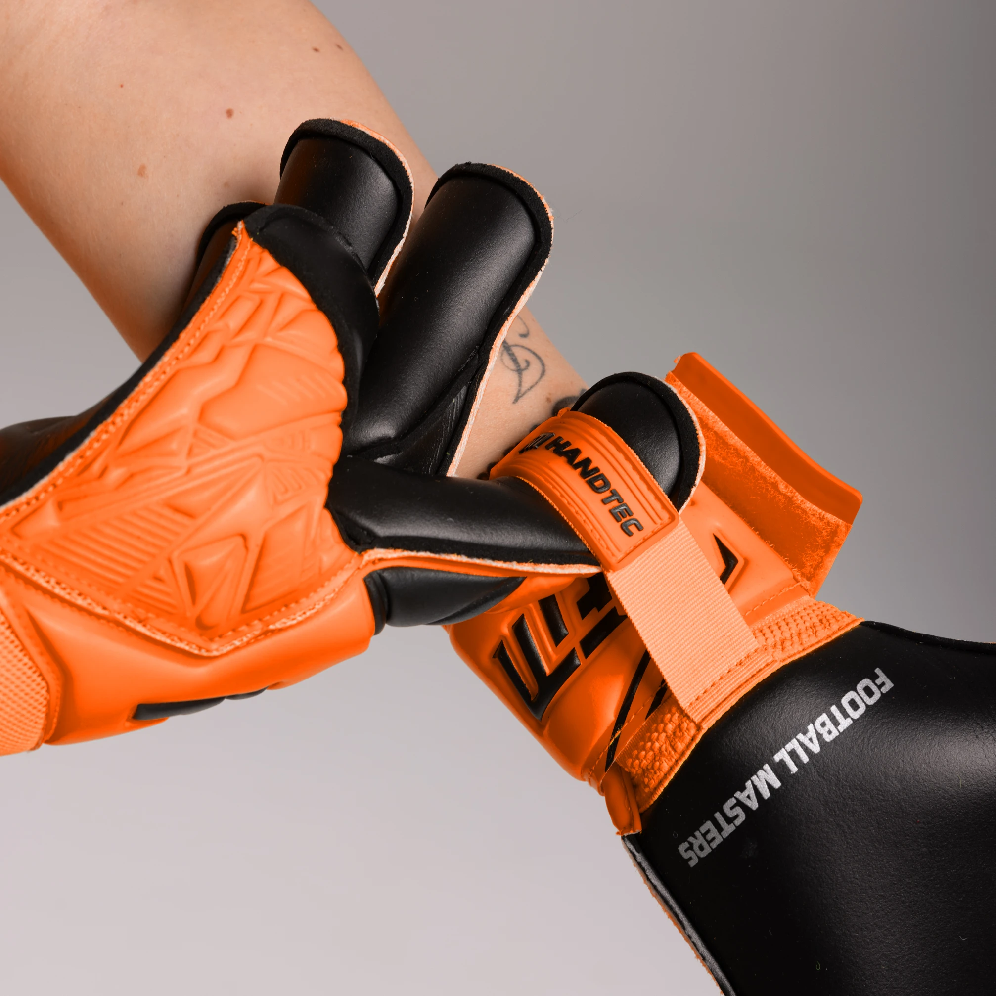 Invictus X ORANGE FLUO 2/9