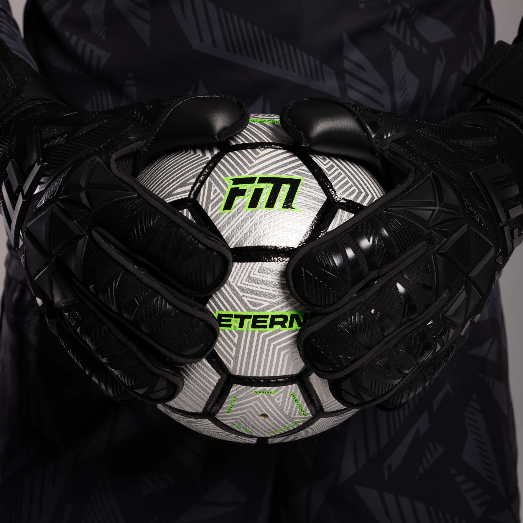 Invictus X PRO ALL BLACK 4/9