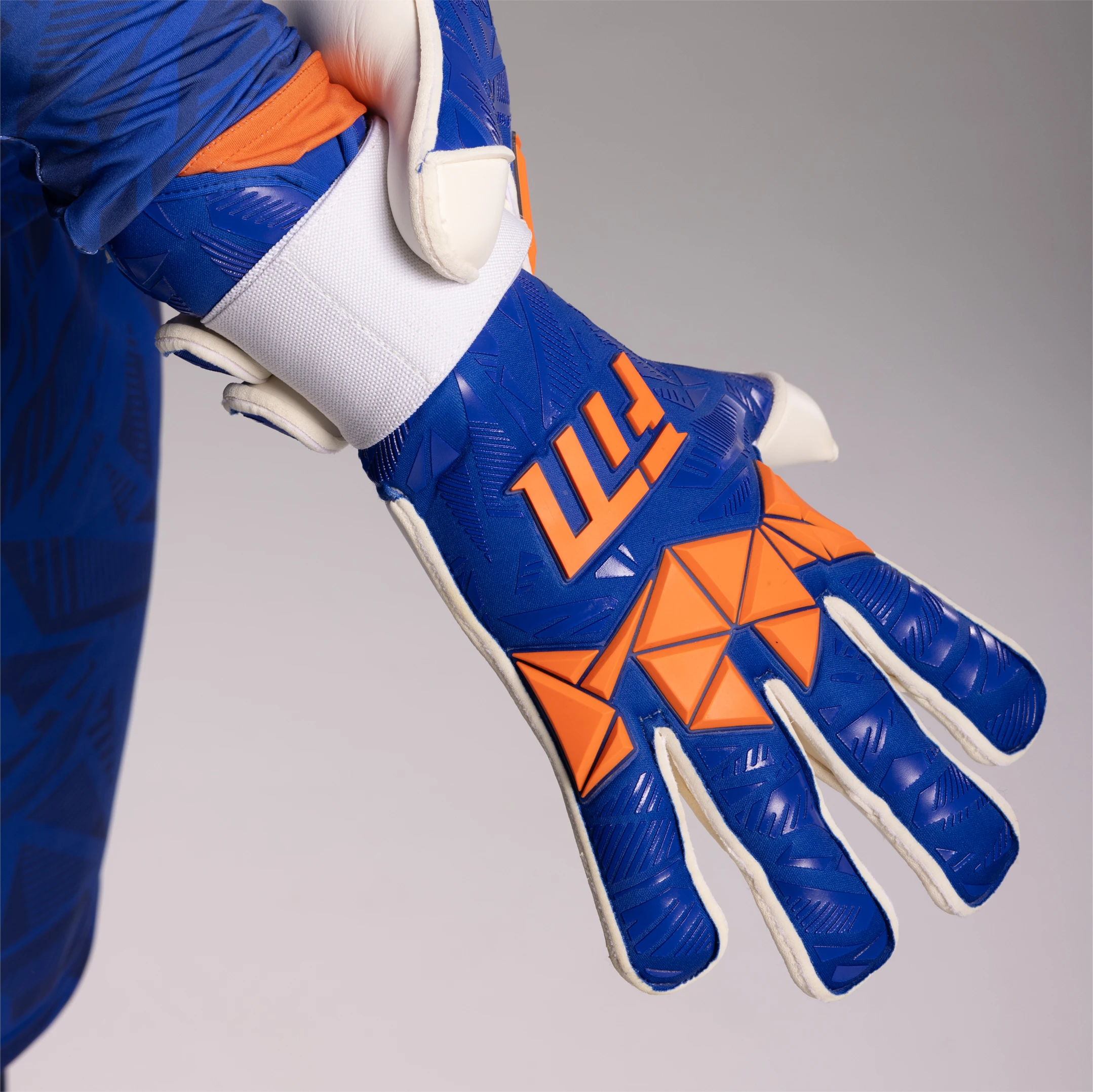 BLUE ORANGE
