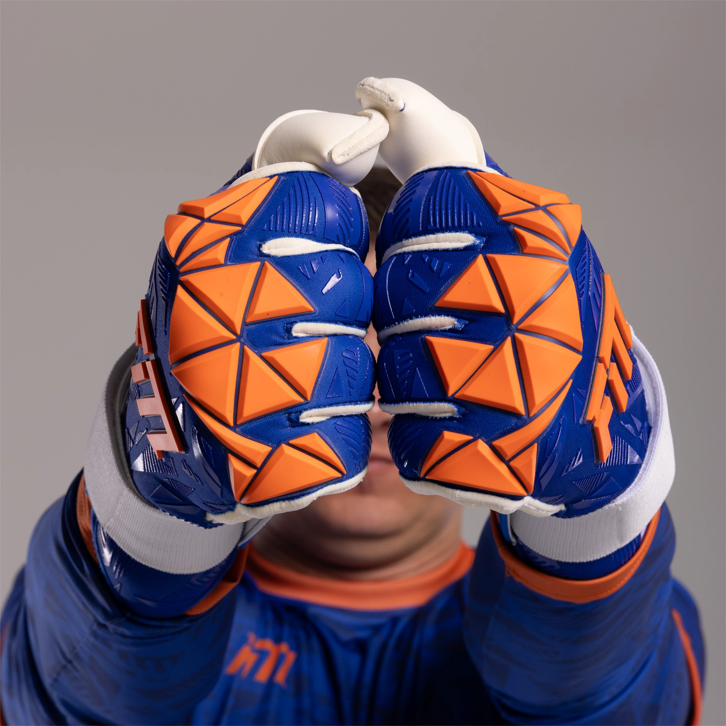 Invictus X PRO BLUE ORANGE 3/9