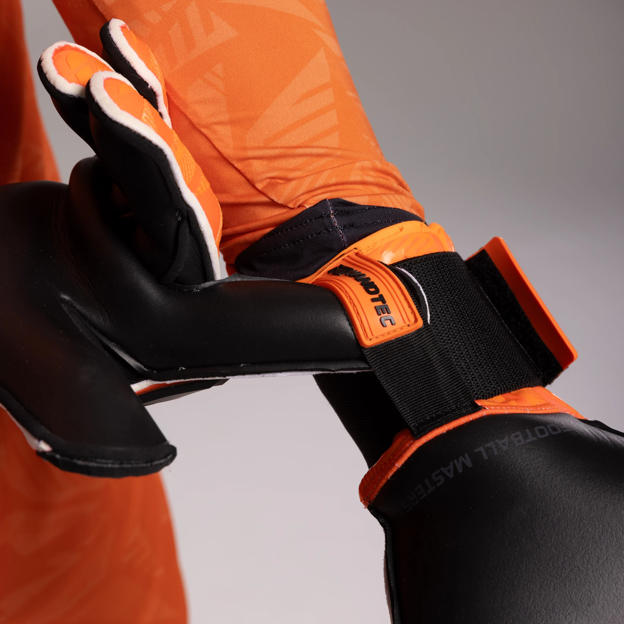 Invictus X PRO ORANGE FLUO 5/9