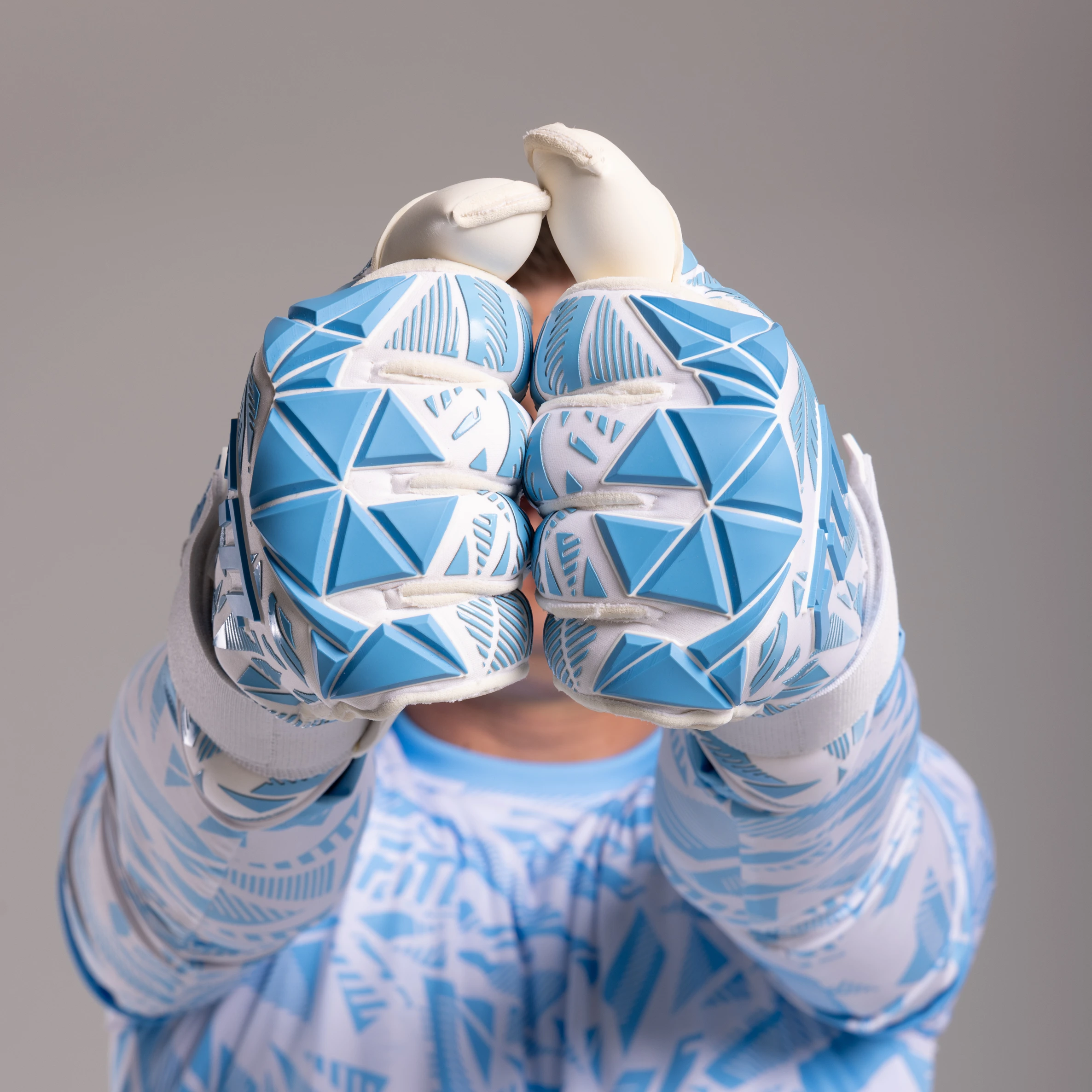 Invictus X PRO WHITE BLUE 3/9