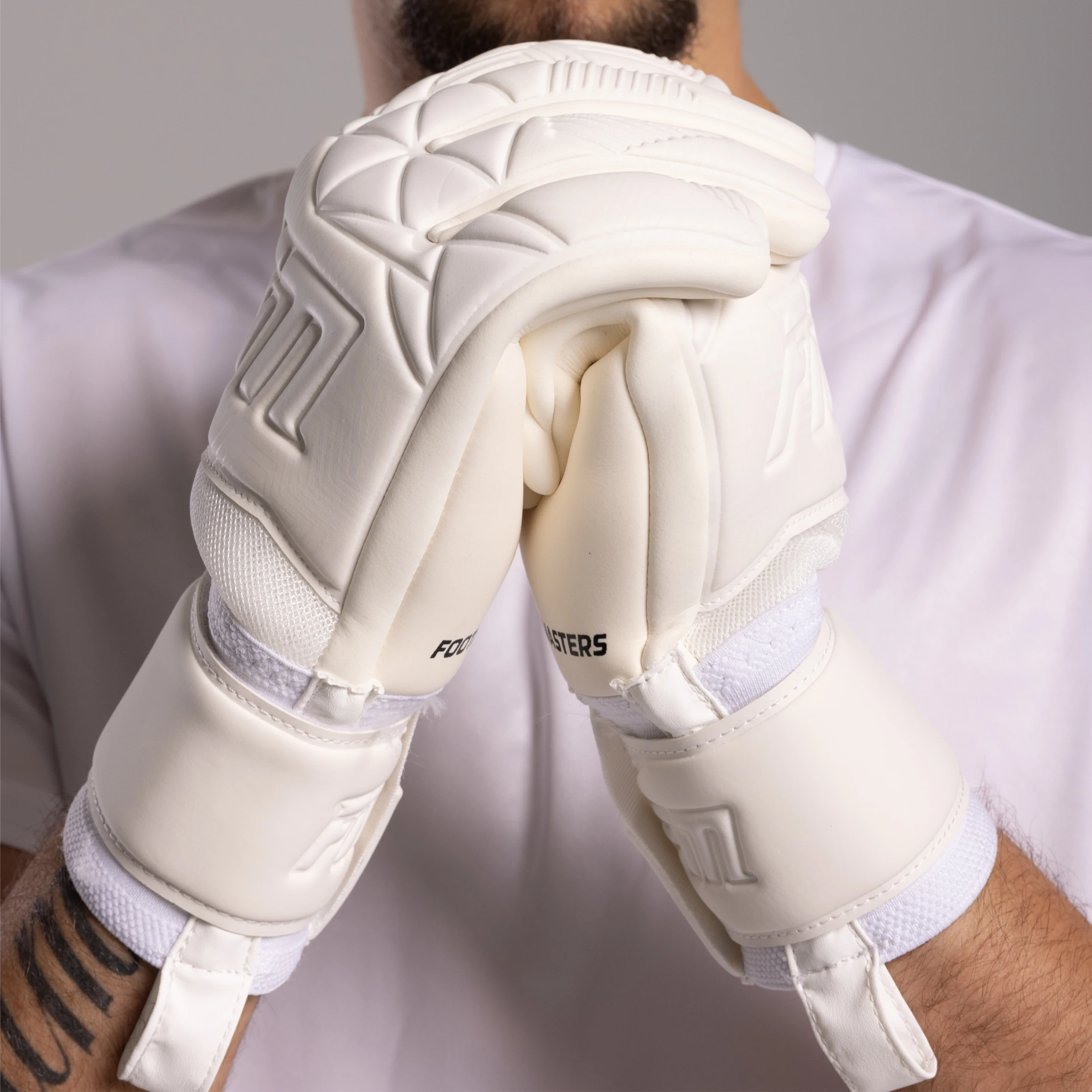 Varis X ALL WHITE 9/9